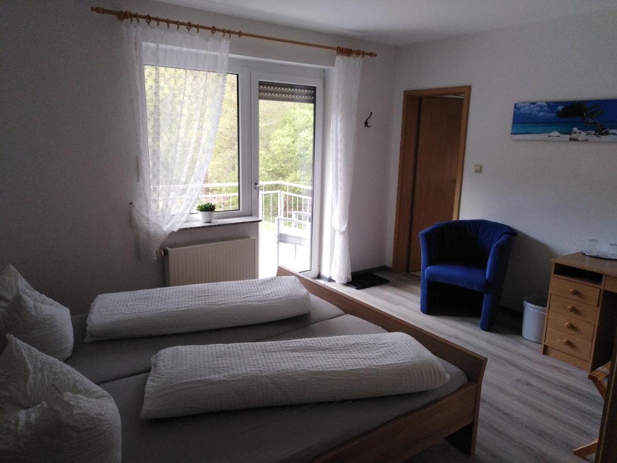 Zimmer Ohne Fruehstueck In Der Forellenzucht Burgen  Exterior foto